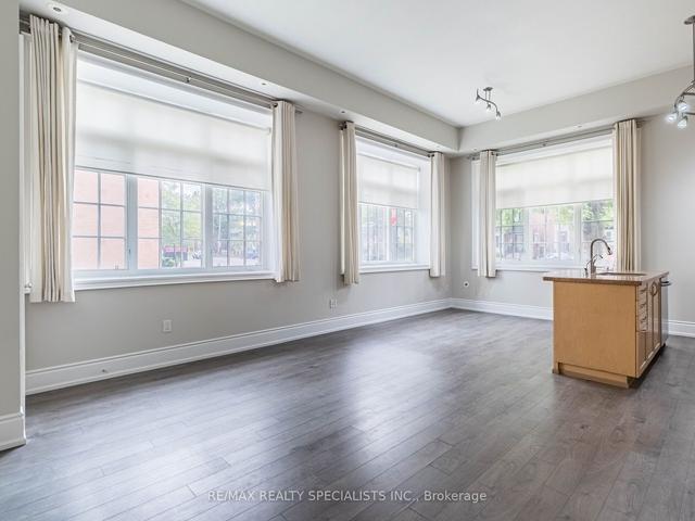 102 - 1111 Avenue Rd, Condo with 2 bedrooms, 2 bathrooms and 1 parking in Toronto ON | Image 6