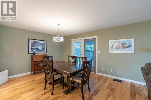 7715 Tronson Road, House detached with 5 bedrooms, 3 bathrooms and 6 parking in Vernon BC | Image 17