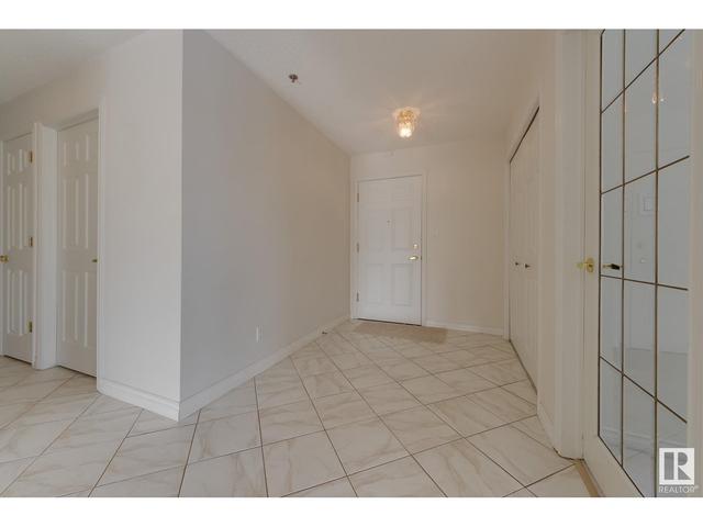 215 - 9535 176 St Nw, Condo with 2 bedrooms, 2 bathrooms and 2 parking in Edmonton AB | Image 5