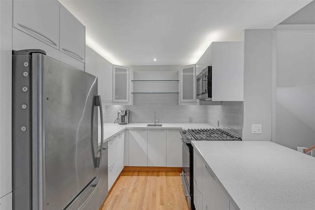 1 - 180 Strachan Ave, House attached with 2 bedrooms, 2 bathrooms and 0 parking in Toronto ON | Image 3