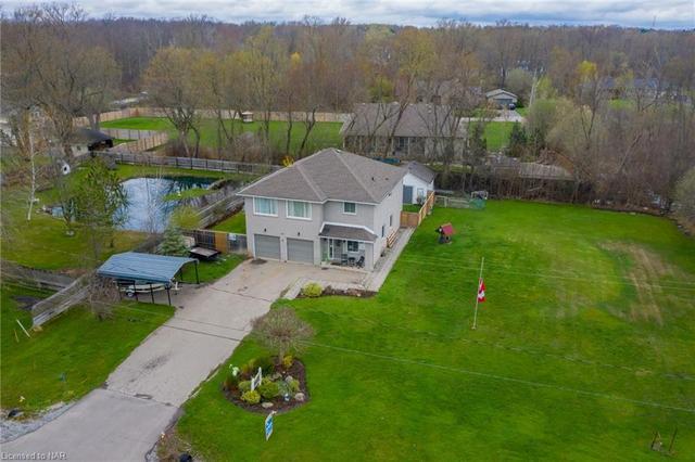 1708 Dominion Road, House detached with 3 bedrooms, 2 bathrooms and null parking in Fort Erie ON | Image 1