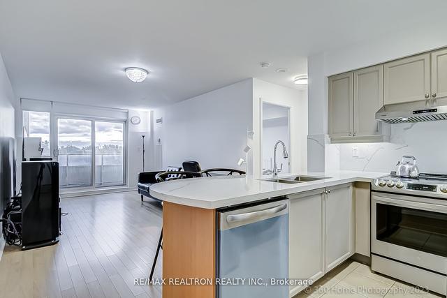 411 - 3 Rean Dr, Condo with 1 bedrooms, 1 bathrooms and 1 parking in Toronto ON | Image 2