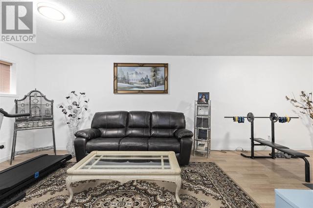 109 Taskar Dr, House detached with 3 bedrooms, 2 bathrooms and null parking in Sault Ste. Marie ON | Image 16