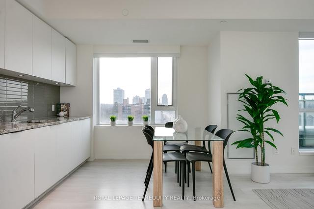 703 - 223 St Clair Ave W, Condo with 2 bedrooms, 2 bathrooms and 1 parking in Toronto ON | Image 7