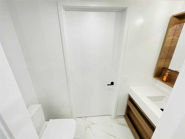 911 - 505 Richmond St W, Condo with 1 bedrooms, 1 bathrooms and 0 parking in Toronto ON | Image 3
