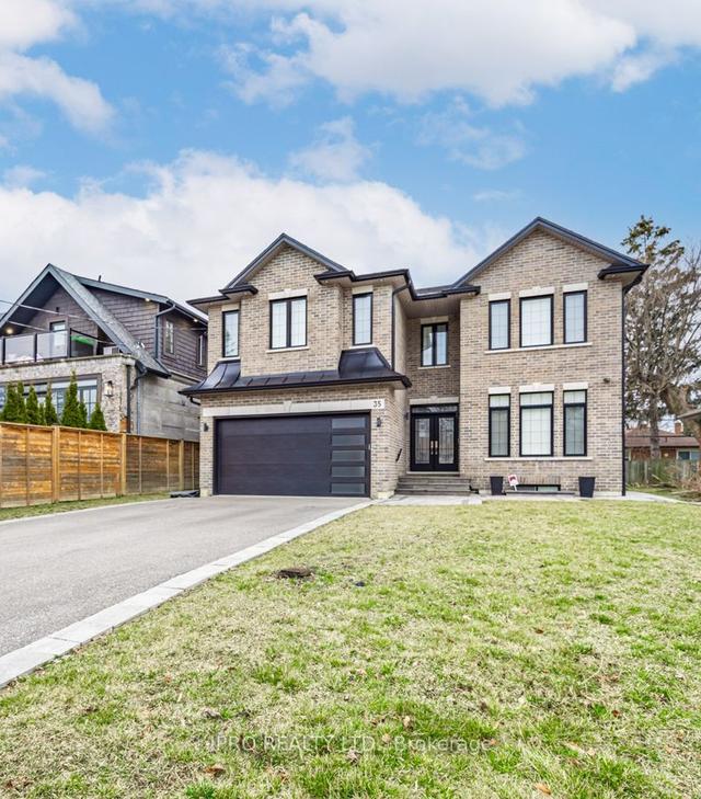 35 Orlando Blvd, House detached with 4 bedrooms, 5 bathrooms and 8 parking in Toronto ON | Image 12