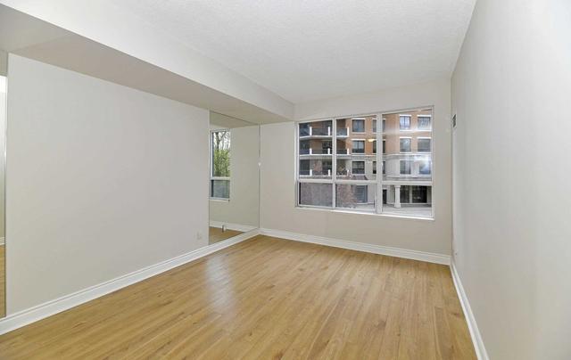 205 - 2 Aberfoyle Cres, Condo with 2 bedrooms, 2 bathrooms and 1 parking in Toronto ON | Image 11