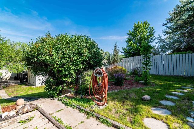 41 Chinook Drive Sw, House detached with 3 bedrooms, 2 bathrooms and 3 parking in Medicine Hat AB | Image 35
