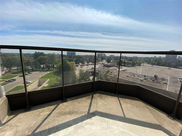 802 - 1155 Bough Beeches Blvd, Condo with 2 bedrooms, 2 bathrooms and 2 parking in Mississauga ON | Image 13