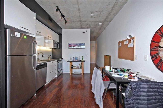 901 - 51 Trolley Cres, Condo with 1 bedrooms, 1 bathrooms and null parking in Toronto ON | Image 8