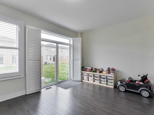 50 Mohandas Dr, House semidetached with 4 bedrooms, 5 bathrooms and 3 parking in Markham ON | Image 3