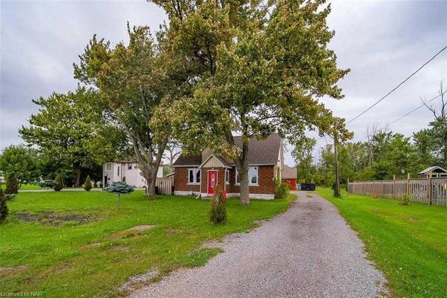 2592 #3 Highway, House detached with 3 bedrooms, 2 bathrooms and 7 parking in Norfolk County ON | Image 10