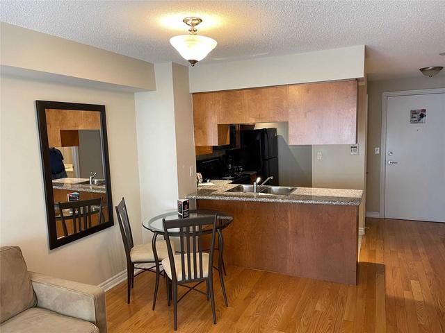 518 - 270 Wellington St W, Condo with 1 bedrooms, 1 bathrooms and 0 parking in Toronto ON | Image 13