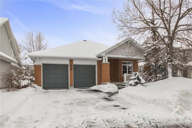 787 Long Point Circle, House detached with 3 bedrooms, 3 bathrooms and 4 parking in Ottawa ON | Card Image