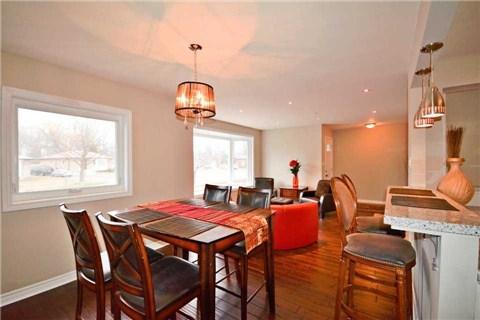 140 Toynbee Tr, House detached with 3 bedrooms, 3 bathrooms and 3 parking in Toronto ON | Image 6