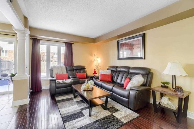 44 Dewell Cres, House attached with 3 bedrooms, 3 bathrooms and 3 parking in Clarington ON | Image 39