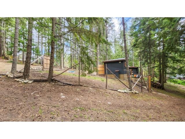 5745 Longbeach Road, House detached with 0 bedrooms, 0 bathrooms and 6 parking in Central Kootenay E BC | Image 30