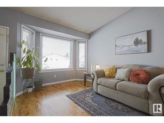 18413 76a Av Nw, House detached with 4 bedrooms, 2 bathrooms and 4 parking in Edmonton AB | Image 4