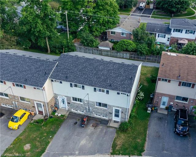 951 Oakview Avenue, House attached with 3 bedrooms, 1 bathrooms and 1 parking in Kingston ON | Image 25
