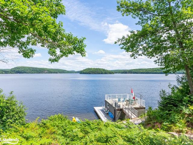 1069 Sugarbush Road, House detached with 4 bedrooms, 2 bathrooms and null parking in Lake of Bays ON | Image 6