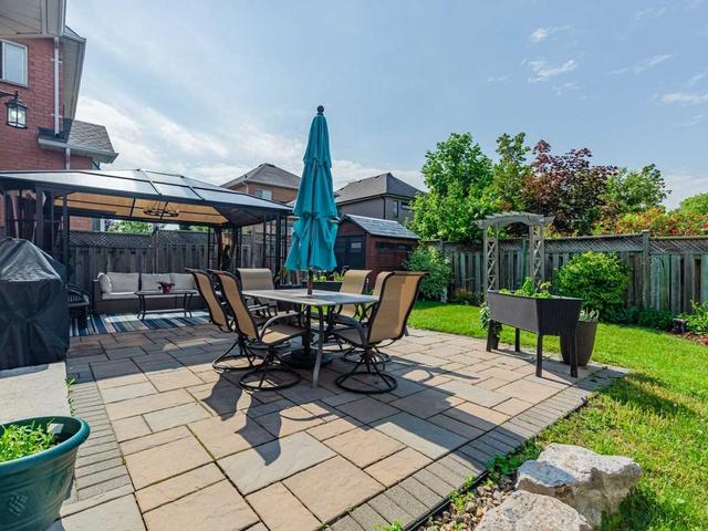 404 Woodsmere Cres, House detached with 4 bedrooms, 4 bathrooms and 6 parking in Pickering ON | Image 21