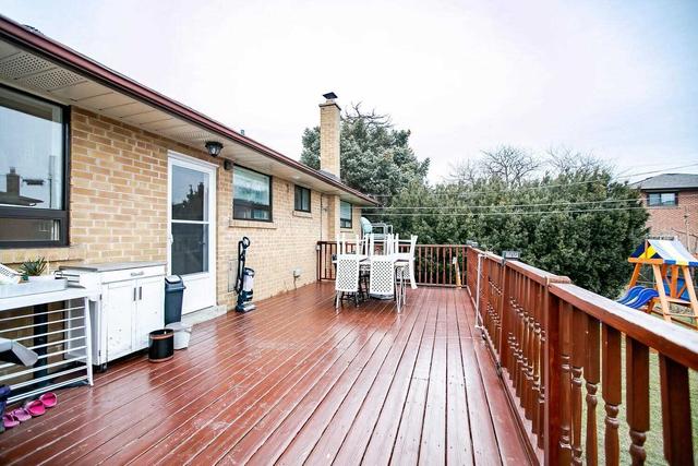 458 Claircrest Ave, House detached with 3 bedrooms, 2 bathrooms and 9 parking in Mississauga ON | Image 33