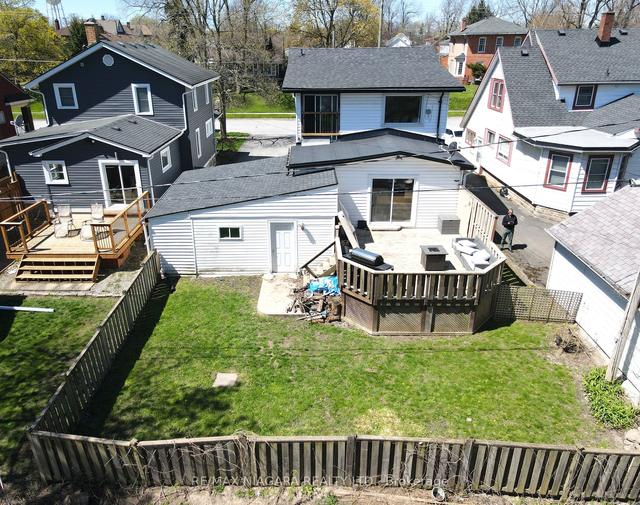 175 Battery St, House detached with 4 bedrooms, 2 bathrooms and 5 parking in Fort Erie ON | Image 20