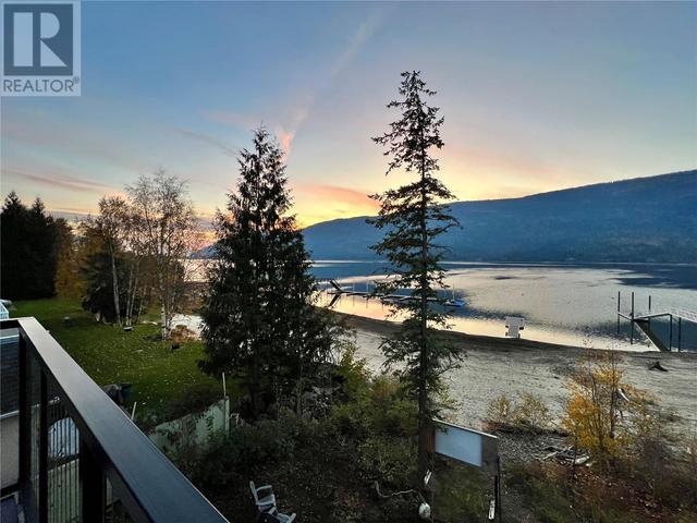 8546 97a Highway, House detached with 5 bedrooms, 3 bathrooms and 5 parking in North Okanagan F BC | Image 31