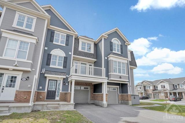 403 Gerardia Lane, Townhouse with 2 bedrooms, 2 bathrooms and 2 parking in Ottawa ON | Image 3