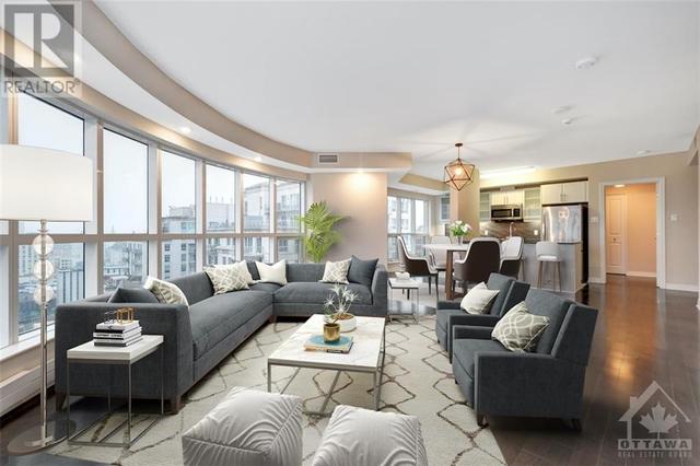 2501 - 195 Besserer Street, Condo with 2 bedrooms, 2 bathrooms and 1 parking in Ottawa ON | Image 2