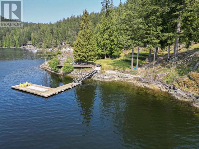 lot 1&2 West Bay Landing, House detached with 2 bedrooms, 2 bathrooms and null parking in Sunshine Coast F BC | Image 8