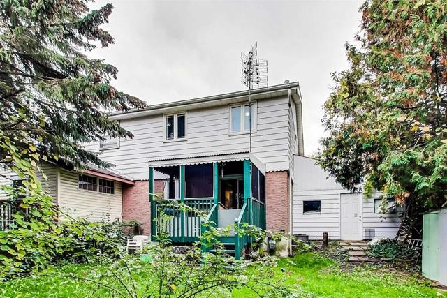 84 Trott Sq, House semidetached with 3 bedrooms, 2 bathrooms and 3 parking in Toronto ON | Image 17