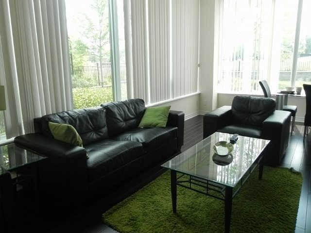 101 - 3525 Kariya Dr, Condo with 2 bedrooms, 2 bathrooms and 2 parking in Mississauga ON | Image 3