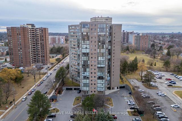 1401 - 40 Richview Rd, Condo with 3 bedrooms, 3 bathrooms and 1 parking in Toronto ON | Image 1