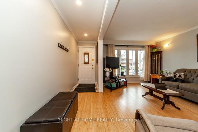 25 Alan Ave, House semidetached with 3 bedrooms, 2 bathrooms and 3 parking in Toronto ON | Image 12