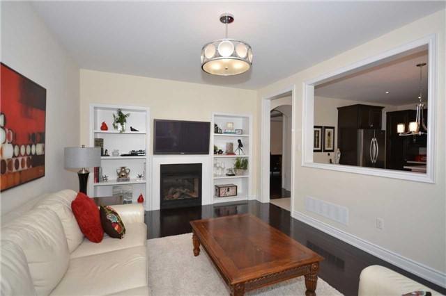 104 Lindbergh Dr, House detached with 4 bedrooms, 4 bathrooms and 4 parking in Vaughan ON | Image 5