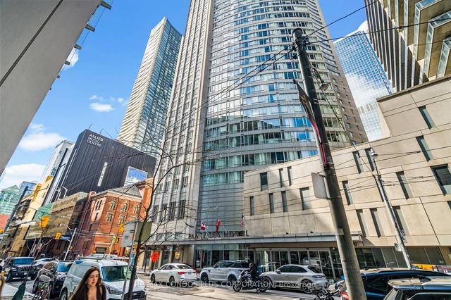 1214 - 200 Victoria St, Condo with 1 bedrooms, 1 bathrooms and 0 parking in Toronto ON | Image 12