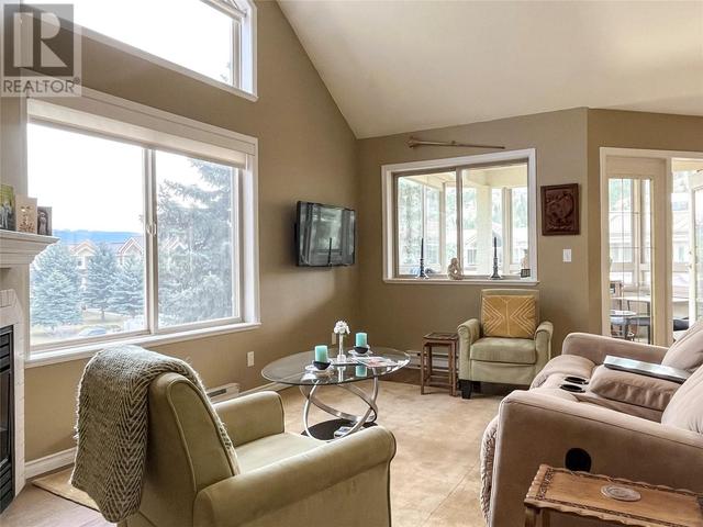 301 - 8408 Jubilee Road E, Condo with 2 bedrooms, 2 bathrooms and 1 parking in Summerland BC | Image 15