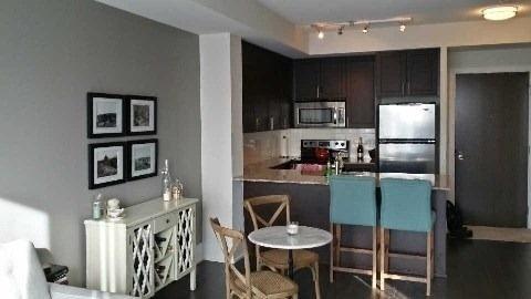 1002 - 560 Front St, Condo with 1 bedrooms, 1 bathrooms and null parking in Toronto ON | Image 4