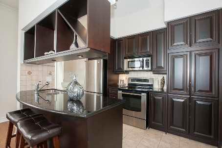 lph3007 - 4080 Living Arts Dr S, Condo with 2 bedrooms, 2 bathrooms and 2 parking in Mississauga ON | Image 3