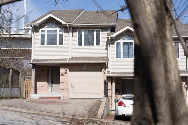 10b Hainer Street, House attached with 4 bedrooms, 2 bathrooms and 4 parking in St. Catharines ON | Image 39