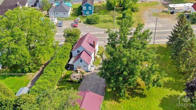 1270 County Road 2 Road, House detached with 3 bedrooms, 1 bathrooms and 4 parking in Augusta ON | Image 25