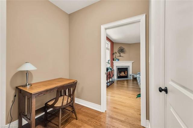 26 Emerald Common, House attached with 3 bedrooms, 3 bathrooms and 6 parking in St. Catharines ON | Image 6