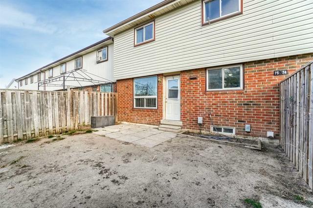 75 - 120 Nonquon Rd, Townhouse with 3 bedrooms, 1 bathrooms and 1 parking in Oshawa ON | Image 17