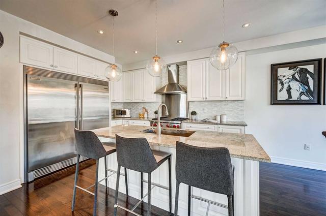 300 Poetry Dr, House detached with 4 bedrooms, 4 bathrooms and 6 parking in Vaughan ON | Image 8