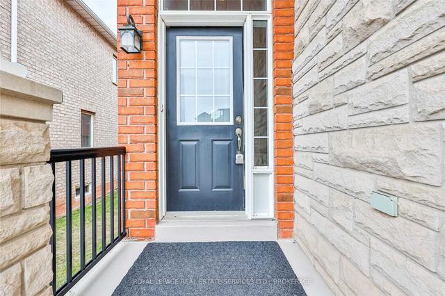 2307 Newcastle Cres, House semidetached with 1 bedrooms, 2 bathrooms and 4 parking in Oakville ON | Image 23