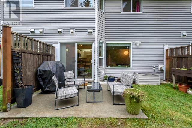 2 - 2882 Piercy Ave, House attached with 3 bedrooms, 2 bathrooms and 1 parking in Courtenay BC | Image 35