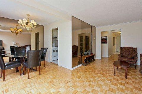 31 Haimer Ave, House detached with 3 bedrooms, 3 bathrooms and 1 parking in Toronto ON | Image 5