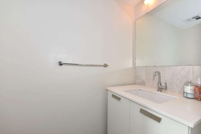 411 - 1815 Yonge St, Townhouse with 3 bedrooms, 3 bathrooms and 2 parking in Toronto ON | Image 6