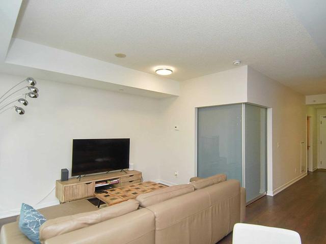 1202 - 51 East Liberty St, Condo with 1 bedrooms, 1 bathrooms and 1 parking in Toronto ON | Image 4